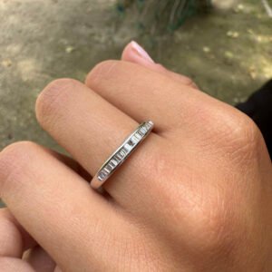 Anillo fino baguette — "Ligne Pure"