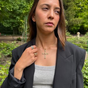 Cruz bizantina vintage con icono central y piedras – "Éternité divine"