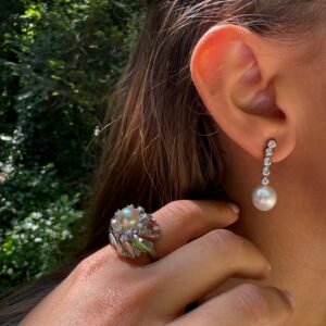 Pendientes de perla con caída de diamantes - "Larmes de Lune"