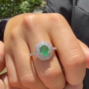 Anillo con esmeralda — "Corounne Verte"