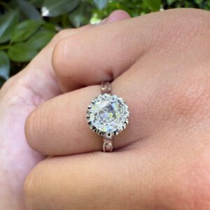 Anillo diamante en oro blanco - "Élégance classique"